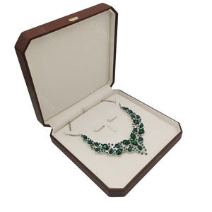 Luxury <b>Necklace</b> <b>Jewelry</b> Packaging Boxes <b>Jewelry</b> Gift <b>Box</b> Design Pu Leather Pendant <b>Jewelry</b> Case - Product Image 3