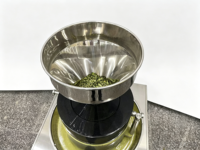 Moulin à matcha japonais 1000 mesh avec moteur 0,55 kW pour boulangeries et salons de thé