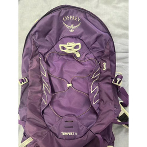 Mochila Osprey Tempest 9 de 9L, Ligera, para Senderismo y Deportes al Aire Libre, Color Plateado - Product Image 4