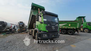 Truk sampah dengan konfigurasi poros tugas berat dan kapasitas muatan tinggi untuk pekerjaan Off Road Shacman - Product Image 2