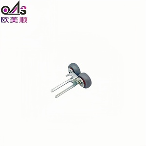 Roulettes supérieures modernes en nylon <span class=keywords><strong>pour</strong></span> systèmes de portes coulissantes, en zinc plaqué, couleur personnalisée, silencieuses, <span class=keywords><strong>pour</strong></span> portes de <span class=keywords><strong>placard</strong></span> coulissantes - Product Image 4