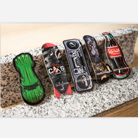 Fingerboard de Madera Personalizado de la Mejor Calidad, Finger Skateboard Profesional con Tecnología de Fundición por Gravedad