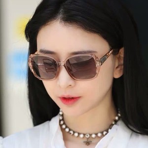 Jamie 2289 Women's Polarized Sunglasses UV400 PC Frame Metal Accent Pink Lens Class 2 Sunshades - Product Image 2