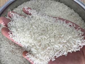 ข้าวสารขาวพันธุ์ OM5451 ข้าวหัก 5% น้ำหนัก 45 กก. บรรจุถุง BOPP 2 ชั้น + ถุง PE ด้านใน ข้าวสารขาวเนื้อนุ่ม บรรจุแบบกระสอบ  อายุการเก็บรักษา 12 เดือน รับผลิตแบบ OEM/ODM - Product Image 3