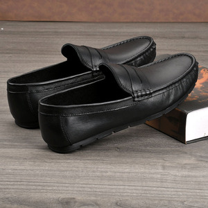Mocassins en cuir de vache pour hommes, bout rond, semelle en caoutchouc souple, chaussures décontractées d'été pour la conduite - Product Image 1