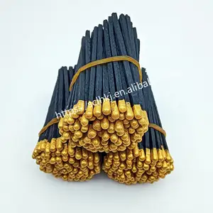 Bastões de fósforos pretos de madeira com cabeça de ouro preços mais baixos MOQ, fósforos coloridos para hotel em massa