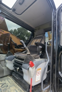 Excavadora Hidráulica Usada de Alta Calidad de 13 Toneladas, Excavadora de Cadenas Sany SY135 en Buenas Condiciones, en Venta - Product Image 5