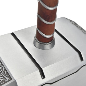 Envío Directo, Réplica a Escala Real 1:1 del Martillo <span class=keywords><strong>de</strong></span> <span class=keywords><strong>Thor</strong></span> Mjolnir <span class=keywords><strong>de</strong></span> Marvel Avengers, Martillo <span class=keywords><strong>de</strong></span> <span class=keywords><strong>Thor</strong></span> Original <span class=keywords><strong>de</strong></span> Metal con Base <span class=keywords><strong>de</strong></span> Resina - Product Image 4