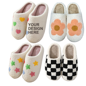 Pantoufles personnalisées en lin à motif floral et à carreaux, douces, rembourrées, chaudes, cadeau, pantoufles animales, pantoufles de chambre personnalisées, pantoufles unisexes en fourrure pour la maison - Product Image 1