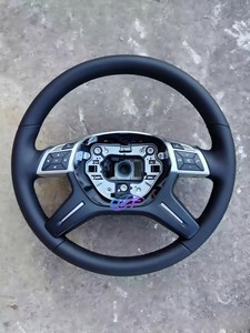 Volante in Fibra di Carbonio Personalizzato per <span class=keywords><strong>Mercedes</strong></span>-Benz GLE GLK W204 W176 C200 <span class=keywords><strong>C180</strong></span> E300 GLB CLA35 AMG Sport - Product Image 4