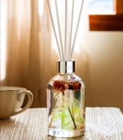 Personnaliser l'huile essentielle parfumée au gardénia Parfum frais longue durée pour la maison Chambre à coucher Nouveau produit élimine les odeurs et les taches de verre