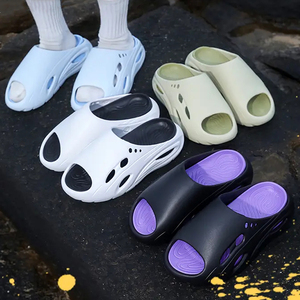 รองเท้าแตะลำลองผู้ชายแฟชั่นดีไซน์ใหม่ประจำฤดูร้อนปี 2025 รองเท้าสไลด์ EVA รองเท้ากีฬาโฟมแบบสั่งทำพร้อมโลโก้สำหรับผู้ชาย - Product Image 5