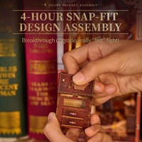 IIECREATE DIY Kit de bibliothèque miniature écologique à piles à l'échelle 1:24, puzzle en bois 3D, accessoires pour maison de poupée, étagère