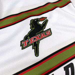 Camiseta de Fútbol Corta Personalizable, Sublimada, Transpirable, de Secado Rápido, 100% Poliéster, Blanca y Roja, Estilo Casual - Product Image 5