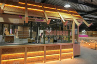 Meubles de magasin de restaurant sur le thème personnalisé Café Design d'intérieur Décoration Café Comptoir de bar en bois