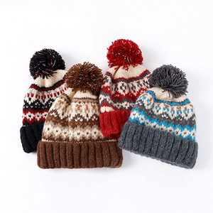 Bonnet tricoté Jacquard automne et hiver chapeau d'extérieur plus épais pour hommes et femmes avec motif de scène de plage imprimé pour les voyages - Product Image 1