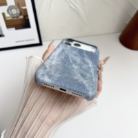 Casing Tekstur Denim Vintage dengan Pengisian Daya Nirkabel Magnetik, Bagian Bawah Terbuka, Tipis, Kain Kanvas Pelindung untuk iPhone 18 Pro Max 17