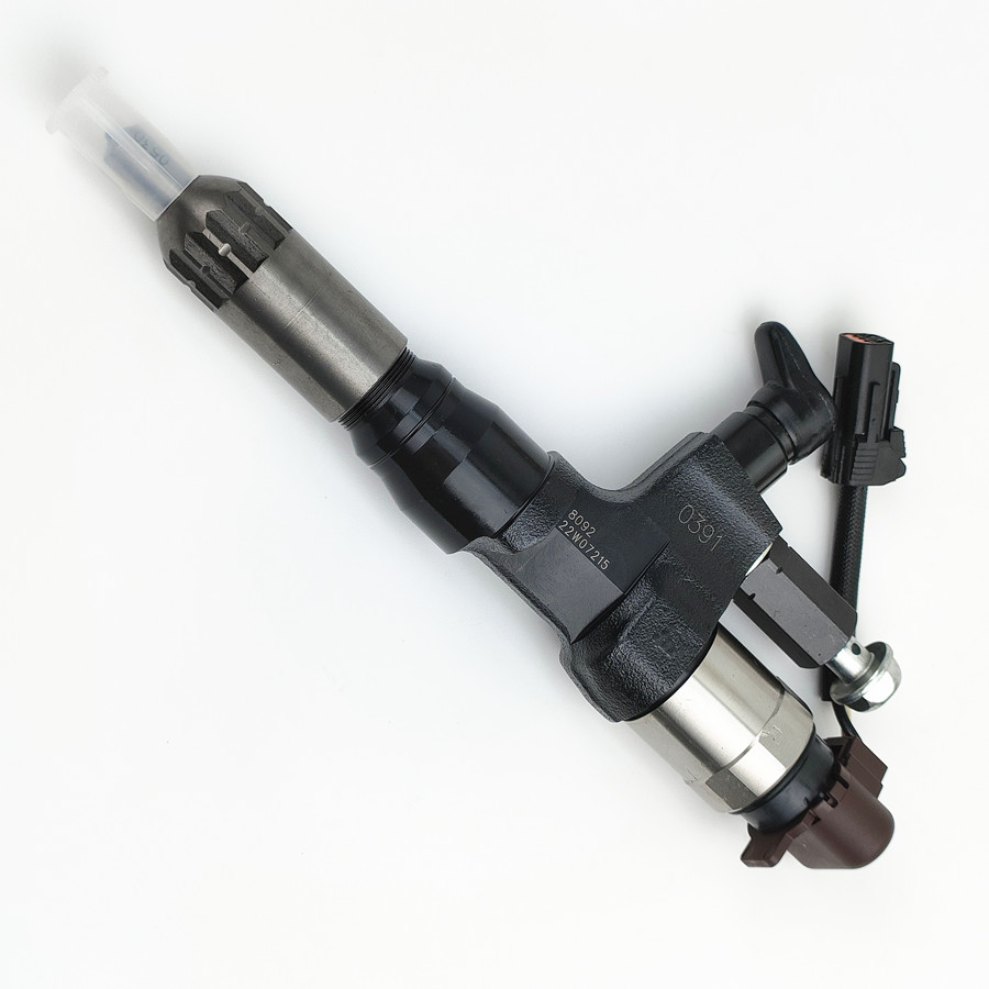 High Performance Diesel Injector 23670-E0392 Common Rail Injector 095000-8092 for TOYOTA HILUX 2KD