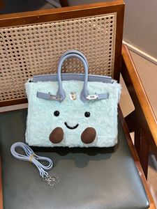 Bolso <span class=keywords><strong>Bandolera</strong></span> de Peluche Juvenil y Adorable para Mujer, Nueva Colección Otoño/Invierno 2026, Elegante Bolso de Peluche con Diseño de Dibujos Animados, También Conocido como 'Bolso Platino' - Product Image 2