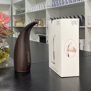 Distributore <span class=keywords><strong>automatico</strong></span> di sapone liquido bianco cromato elettrico con ricarica touch design OEM con sensore - Product Image 6