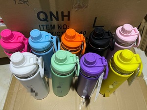 Nouvelle Offre 2026 : Gourde Sportive Isotherme Lululemons Sip en Acier Inoxydable à Double Paroi, Sans BPA, 24oz et 32oz, Idéale pour l'Extérieur - Product Image 6