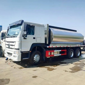 Camion pulvérisateur d'asphalte HOWO 6X4 12 tonnes 14 tonnes pour la construction routière - Product Image 1