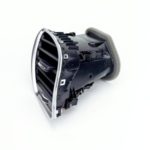 ช่องระบายอากาศ Audi A4LB8A5 รุ่น 8KD820901 ช่องระบายอากาศตรงกลางแผงหน้าปัด อะไหล่พลาสติกทดแทน - Product Image 3