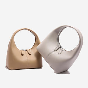 Bolso de Mano de Alta Gama para Mujer, Estilo Nuevo, Simple y Único, Moderno, Versátil, en Forma de Media Luna - Product Image 3