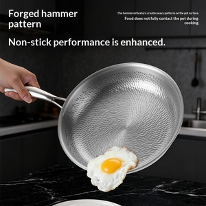 해머드 홀세일 고품질 스테인리스 티타늄 무코팅 논스틱 프라이팬 3중 바닥 가스레인지용 - Product Image 3