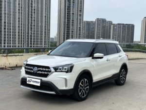 Venucia T60 1.6L Automatique <span class=keywords><strong>2019</strong></span>, Économe en Carburant, Occasion, Conduite à Gauche, Essence, SUV, Pneus R17, Tissu, Technologie Japonaise, Exporté au Ghana - Product Image 2