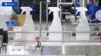 Machine d'emballage automatique en plastique avec bouchonnage intelligent pour nettoyants WC à gâchette – Haute précision, économie d'énergie