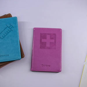 Porte-<span class=keywords><strong>cartes</strong></span> de conception simple pour femmes passeport logo personnalisé couverture personnalisée couverture de sublimation blancs couverture de passeport en cuir passeport - Product Image 4