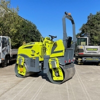 Mini rouleau compresseur hydraulique à double tambour de 4 tonnes, moteur Yanmar 28,1 kW, système entièrement hydraulique pour asphalte, béton, sol