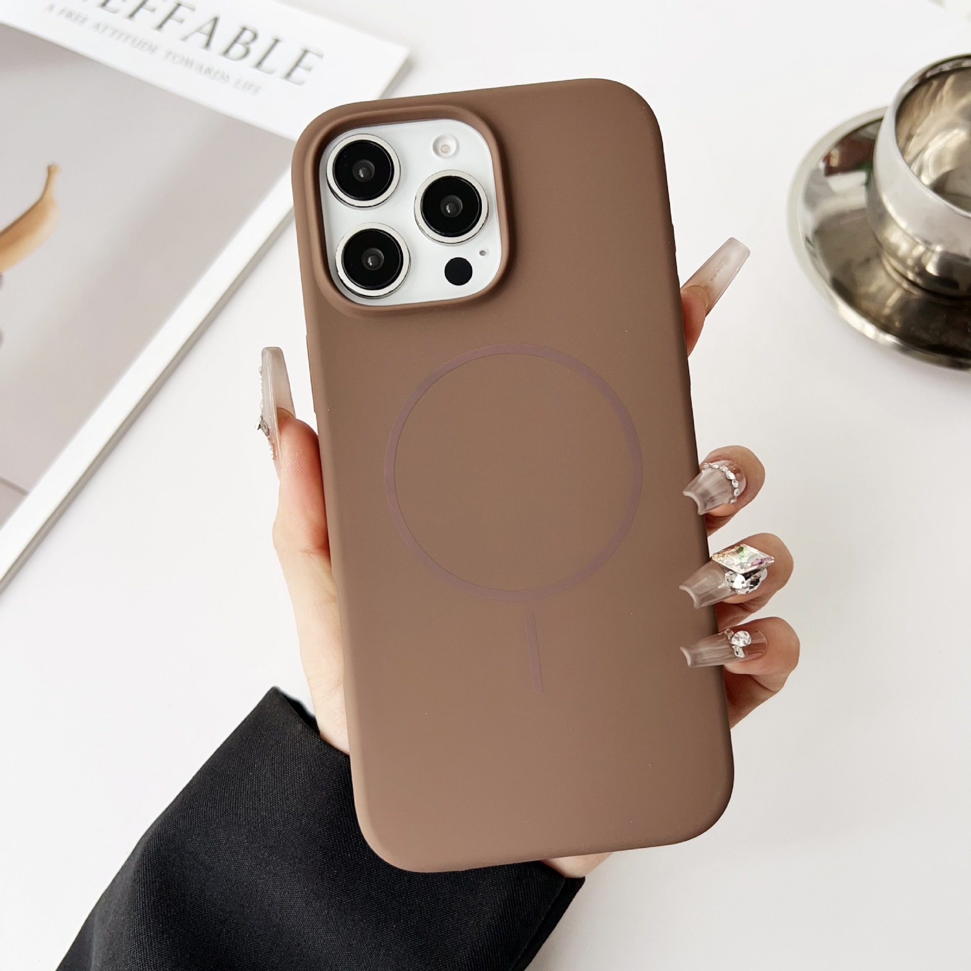 สีน้ำตาล