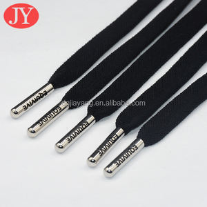 Aglet rond personnalisé en tube de couleur or brillant avec logo 3D en relief et extrémité plate pour sweat-shirt, usine de vêtements de marque - Product Image 6