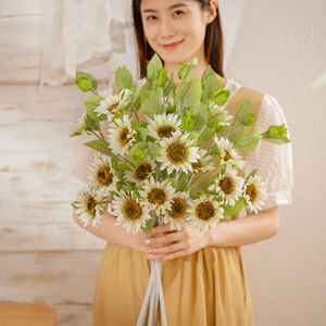 Bouquet de fleurs artificielles de tournesol blanc fait main Tsubaki House pour mariage, décoration intérieure, style INS - Product Image 2