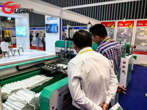 Guotai Post-venta Garantía Video Rolling Dog Poop Bolsa de plástico Fabricación de máquina de sellado Precio - Product Image 2