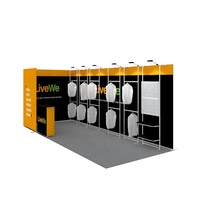 Stand d'exposition promotionnel en aluminium sur mesure 10x20FT avec étagère suspendue pour vêtements et accessoires