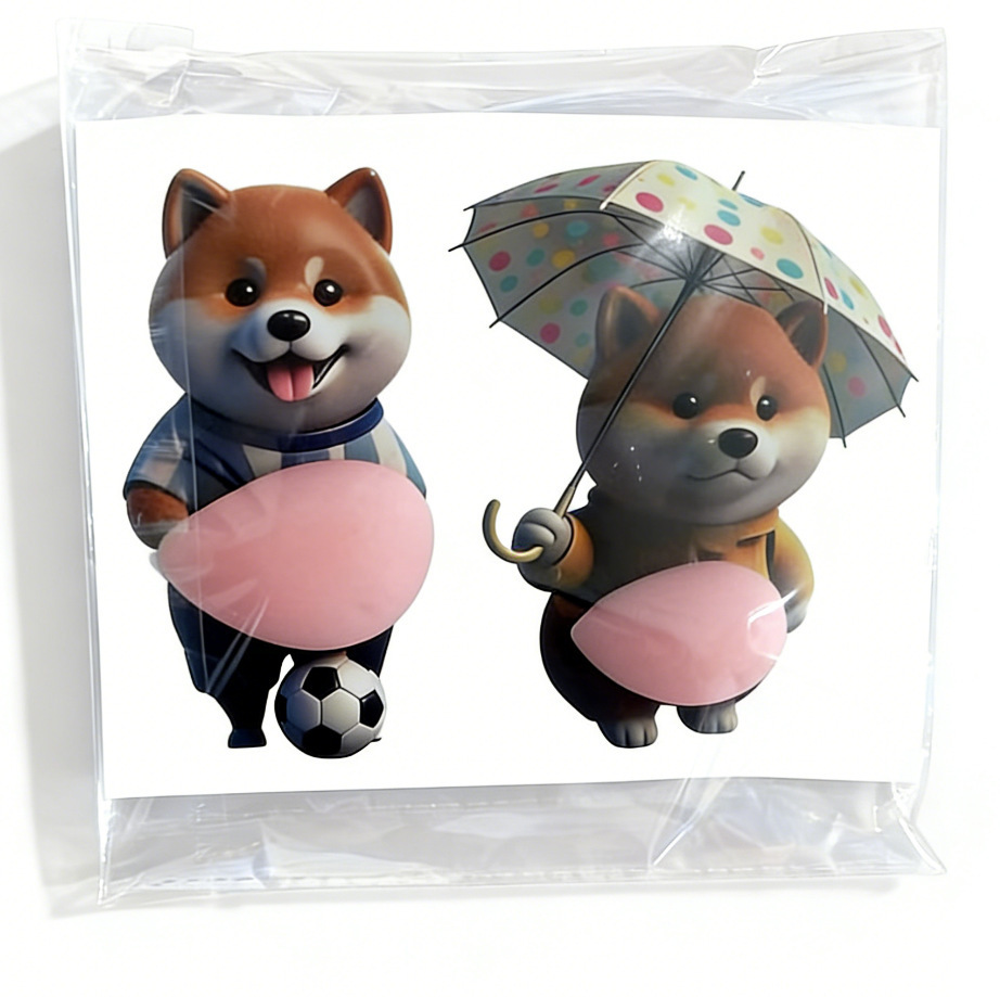 Shiba inu brandissant un parapluie