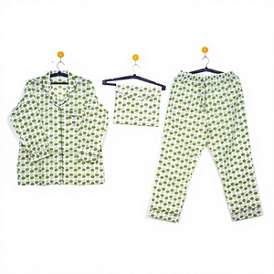 Ensemble de pyjama tricoté d'été 3 pièces pour femme, imprimé floral élégant, taille élastique, séchage rapide, respirant, qualité supérieure - Product Image 1