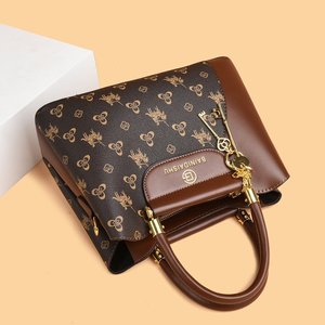 Vente en gros Fournisseur de sacs imprimés tendance Nouveau sac à main rétro Femme Sac à bandoulière luxe unique grande capacité Femme - Product Image 6