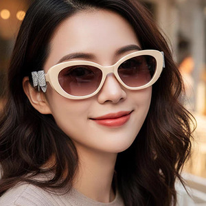 Gafas de sol estilo ojo de gato para mujer, montura completa, protección UV400, estilo retro, nuevo diseño 2025 - Product Image 3