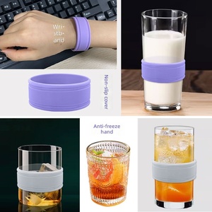 Funda de silicona de grado alimenticio Yulixin para biberón, diseño hueco, antideslizante, reutilizable, lavable, estilos ondulados y planos - Product Image 2