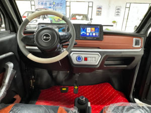 Mini Auto Eléctrico de Fábrica Shandong, Vehículo de Nueva Energía, Motor de 1500W, Batería de Iones de Litio Ternaria, Blanco, 1-200km/h - Product Image 4