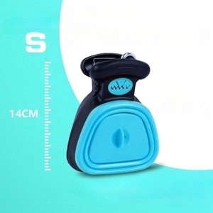 Ramasse-crottes pliable personnalisé pour chien, outil de nettoyage pour usage extérieur - Product Image 4