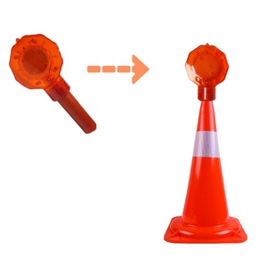 Plastic Traffic Cone Warning Light Flashing LED High Visibility Emergency Road Safety Barricade Battery Powered IP33 Protection