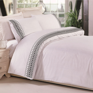 Set di <span class=keywords><strong>Lenzuola</strong></span> e Federe con Ricami Floreali Certificato OEKO BSCI ISO per Uso Domestico Include Imbottitura in Poliestere PVC - Product Image 5