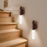 Lampe murale LED intelligente à détection de mouvement, rechargeable, magnétique, lumière chaude, en bois, pour chambre à coucher, idéale pour le dropshipping