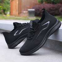 Chaussures de sport légères et respirantes en mesh pour hommes - Chaussures décontractées à enfiler avec design à lacets