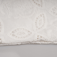 Tissu Brodé Professionnel Blanc Élégant et Doux pour Robes Femme et Fille, Vêtements de Défilé de Mode, Chemises, Textile Créatif 100% Uni